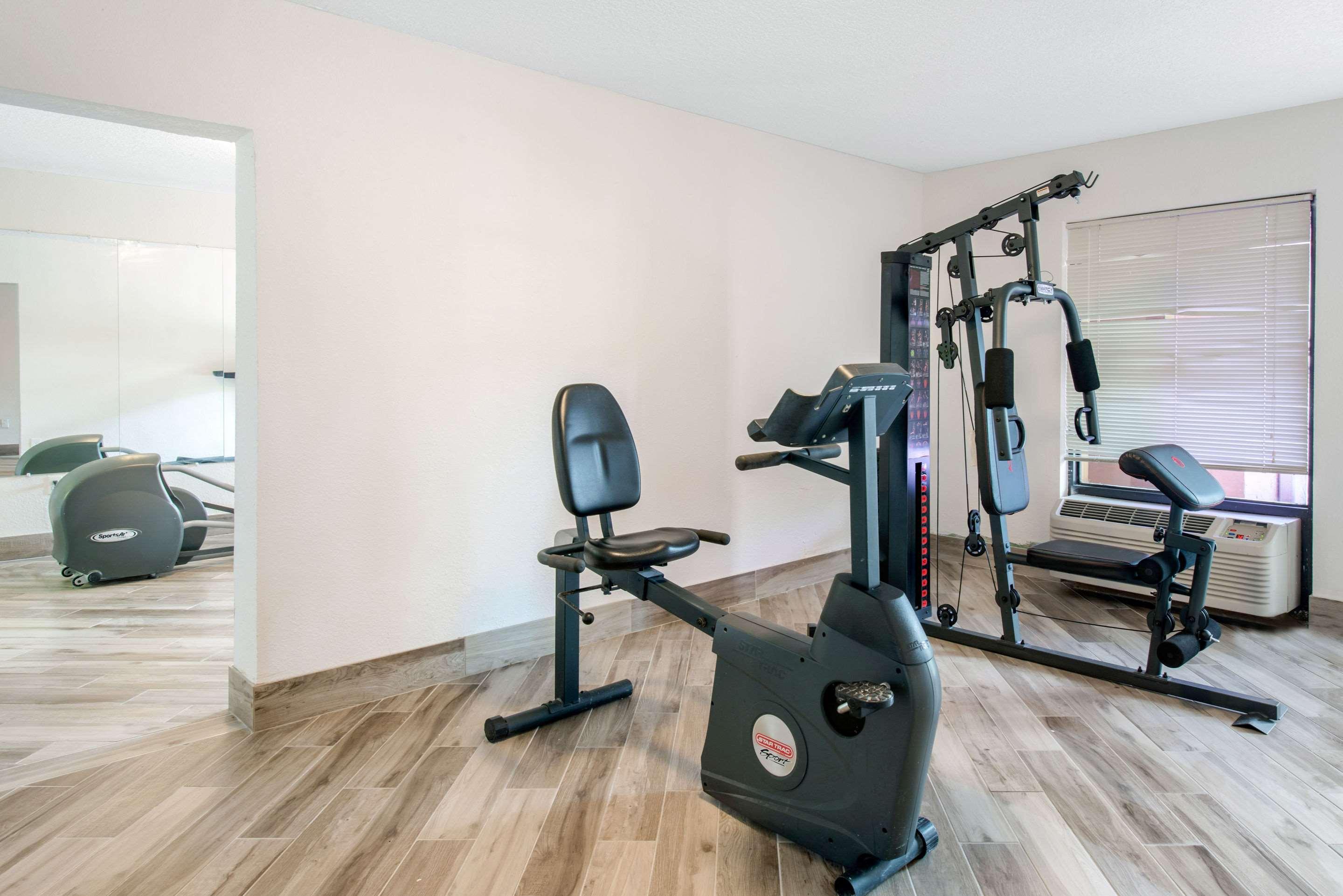 Clarion Inn & Suites Kissimmee-Lake Buena Vista South Ngoại thất bức ảnh