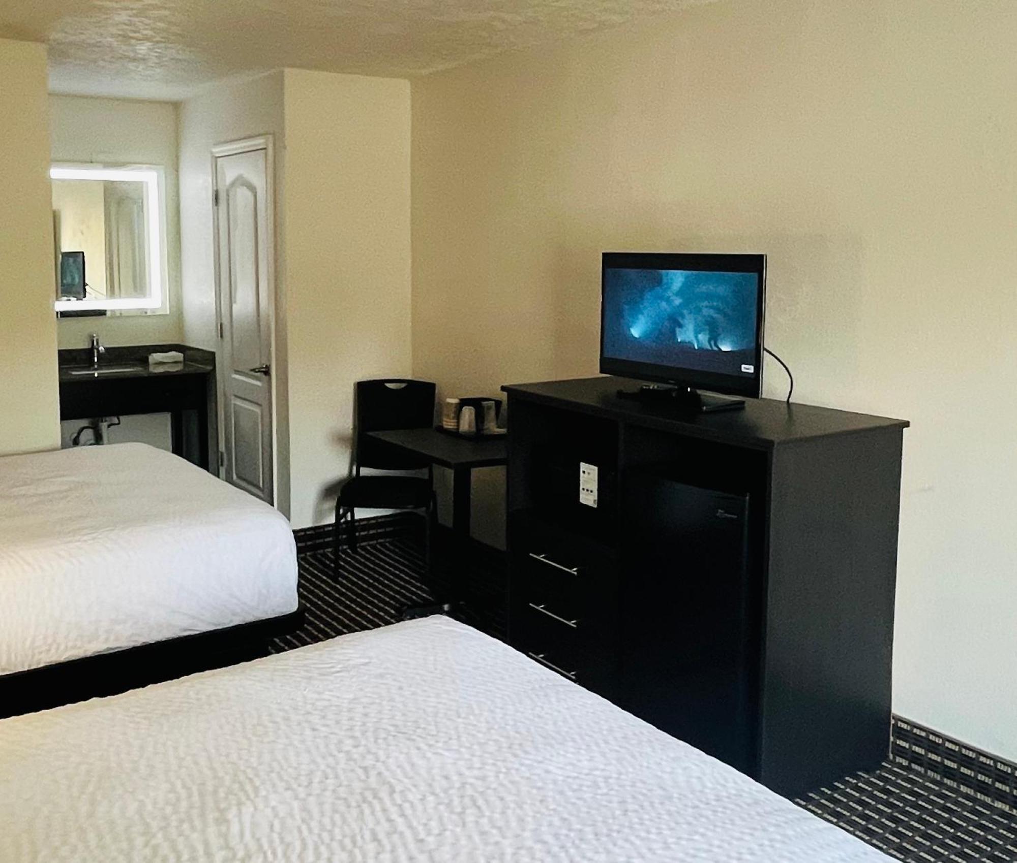 Clarion Inn & Suites Kissimmee-Lake Buena Vista South Ngoại thất bức ảnh