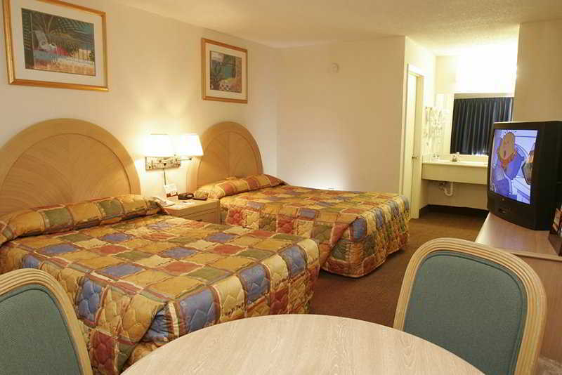 Clarion Inn & Suites Kissimmee-Lake Buena Vista South Ngoại thất bức ảnh