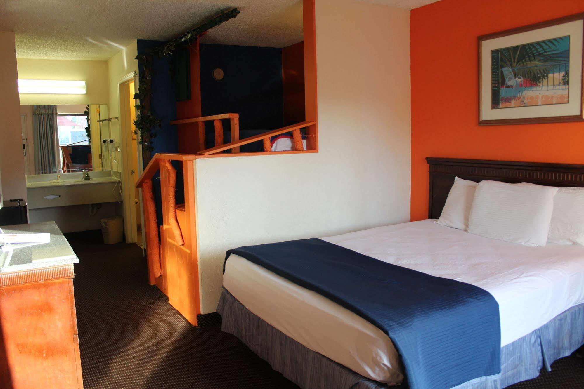 Clarion Inn & Suites Kissimmee-Lake Buena Vista South Ngoại thất bức ảnh